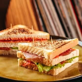 cafe_quetzal_alimentos_sandwich_bola_de_cerveza